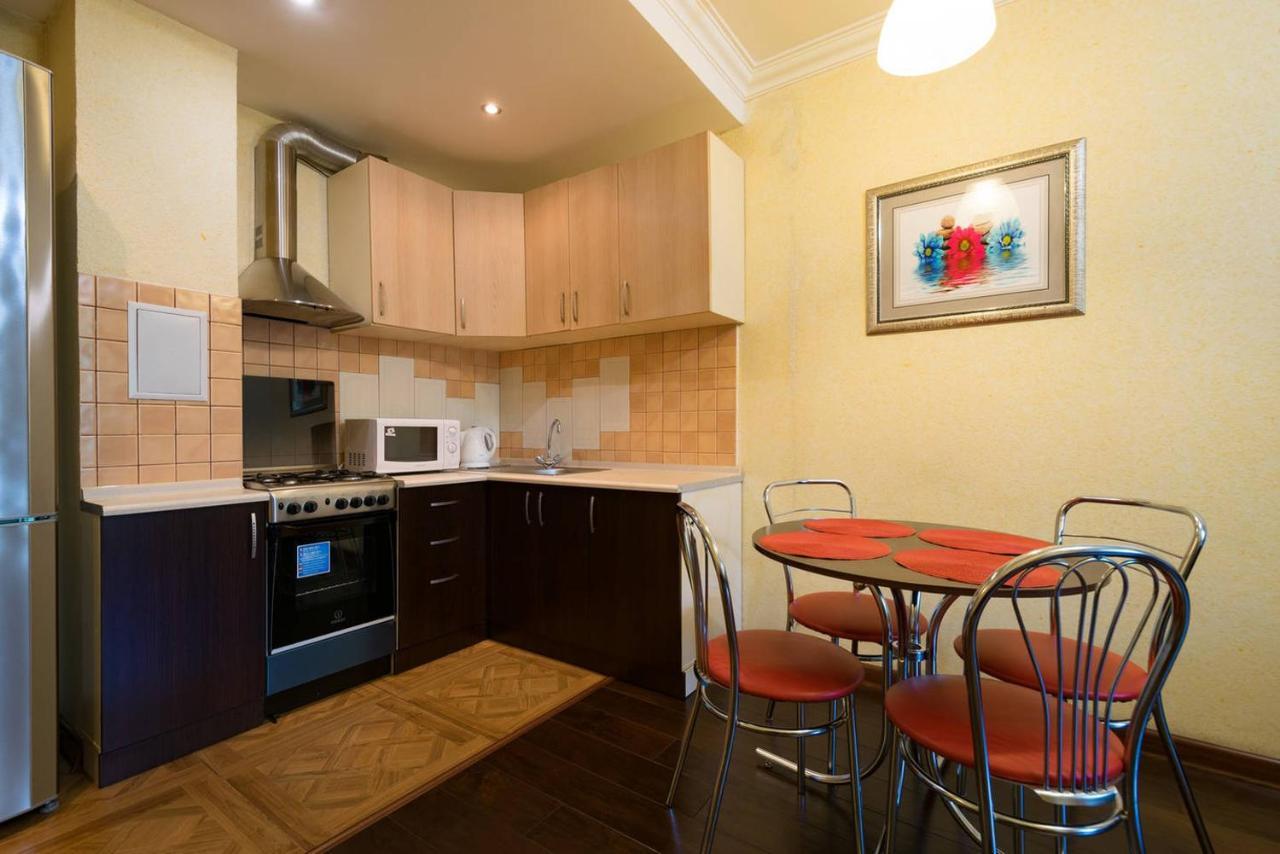 Nadezhda Apartments In Touristic Area, On The Dostyk Avenue 89 Almaty Extérieur photo